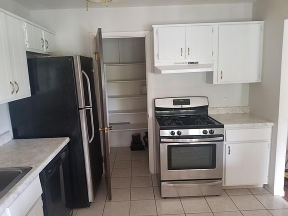 3rd image of 217 Driftwood Ln