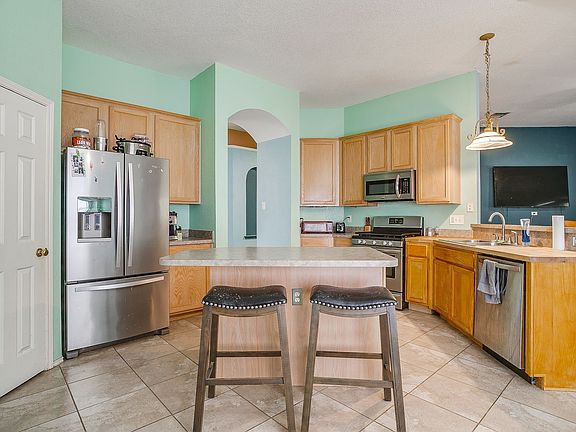 5th image of 4621 Barnhill Ln
