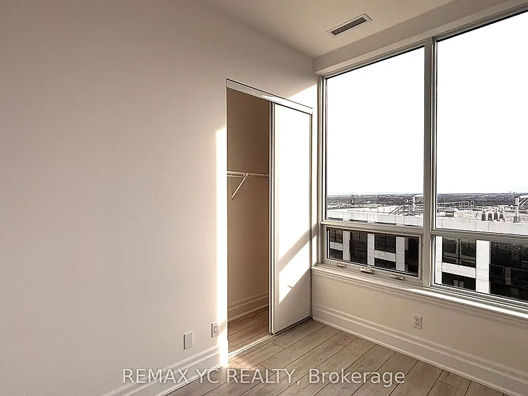 30 Elm Dr W #Penthouse 06 — Photo 14