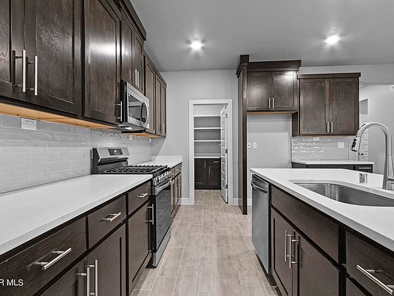 5th image of 2249 Rocky Terrace Pl