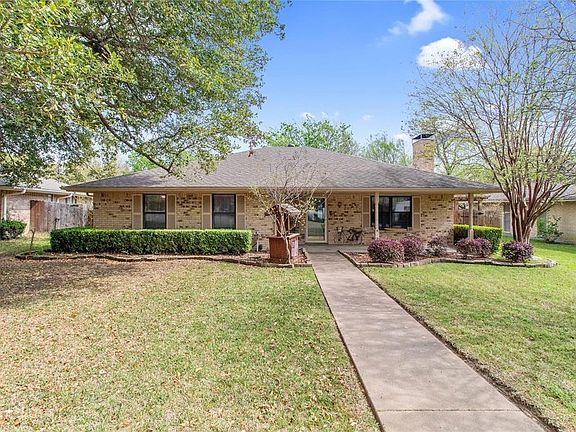 2nd image of 2304 William Cir