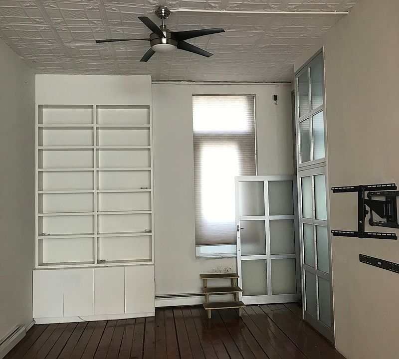 2nd image of 107 Mercer St APT 3