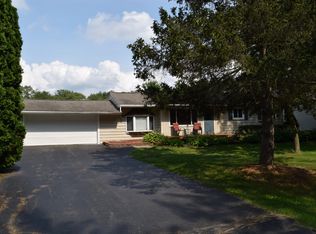 1030 Dolane Blvd, White Lake, MI 48383