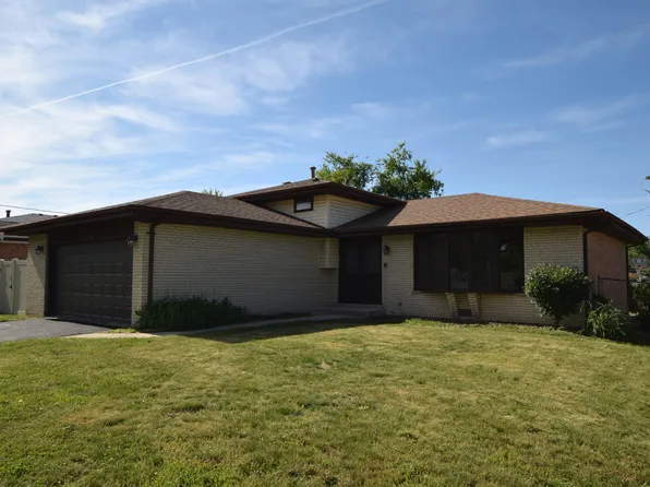 5110 137th St, Crestwood, IL 60418