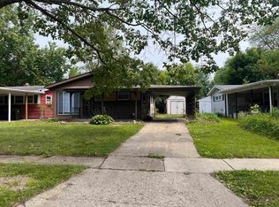 1427 Blackberry Ln, Flint, MI 48507