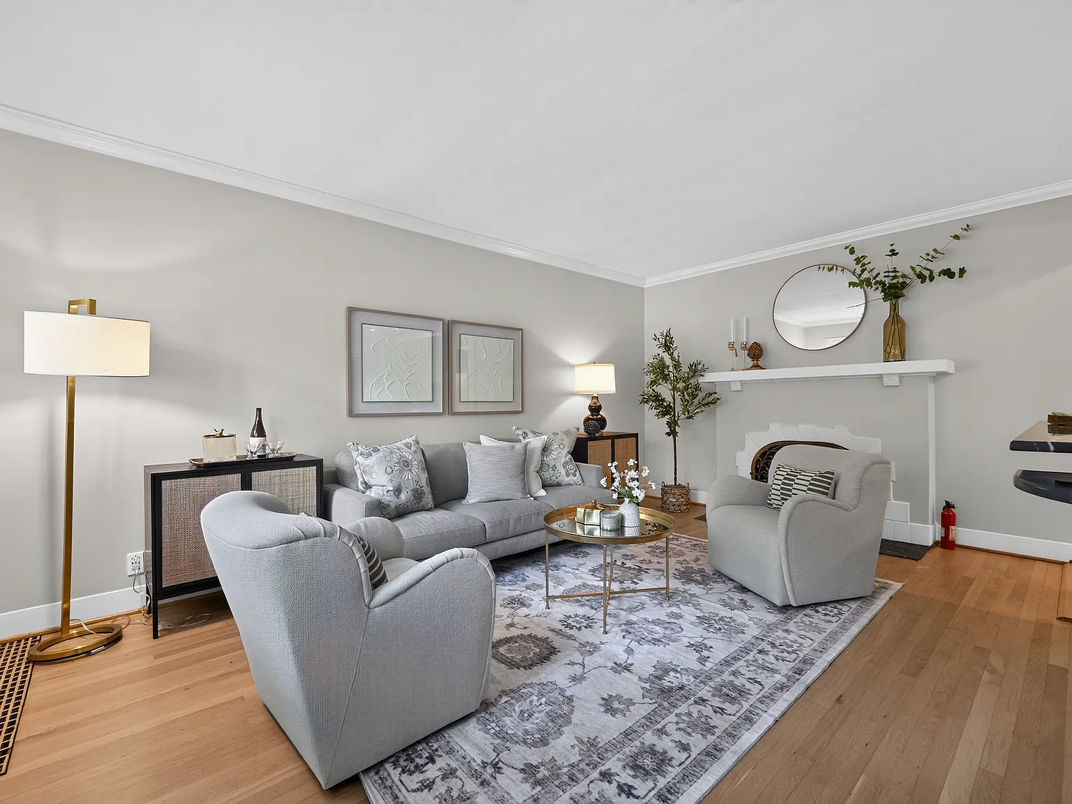 2 bed, 1370 sqft, $5,000 — Photo 3