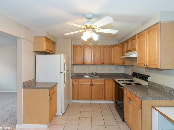 4th image of 8636 W Grand Ave #1D