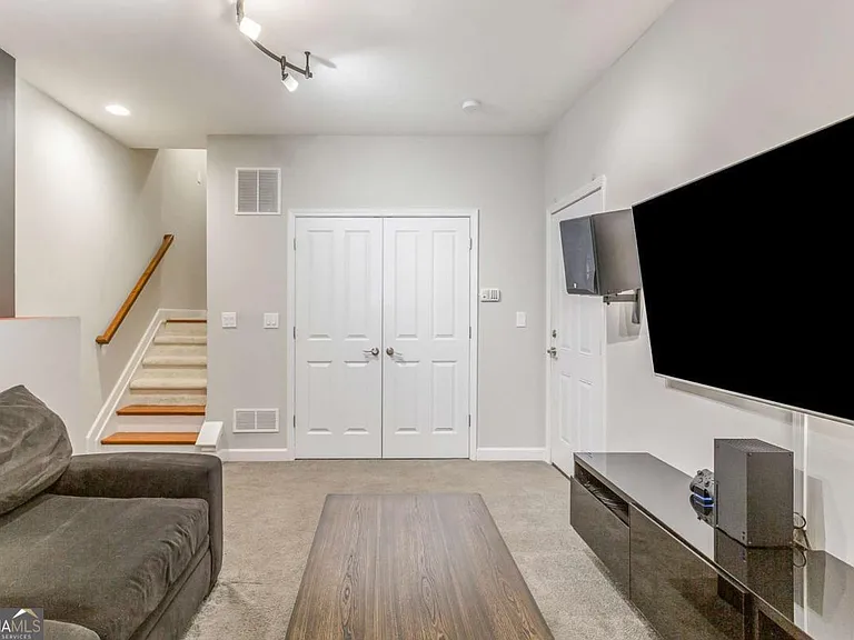 3651 Ashford Creek Pl — Photo 16