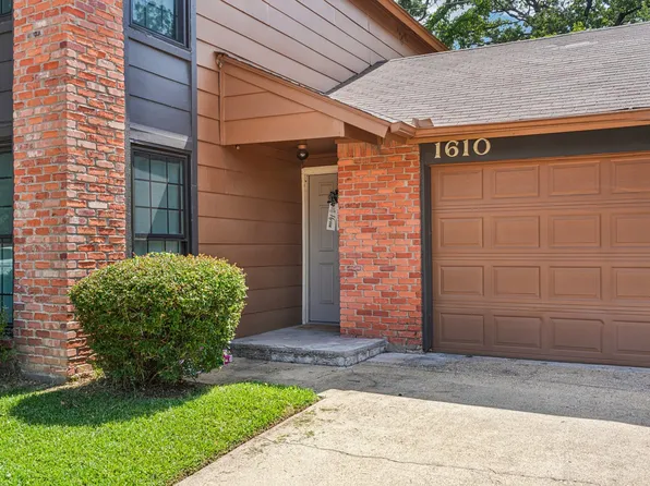 1610 Brentwood Dr, Irving, TX 75061