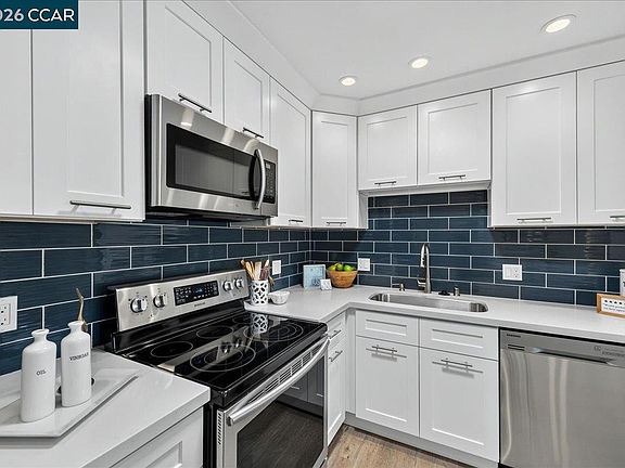 3rd image of 1217 Leisure Ln APT 5