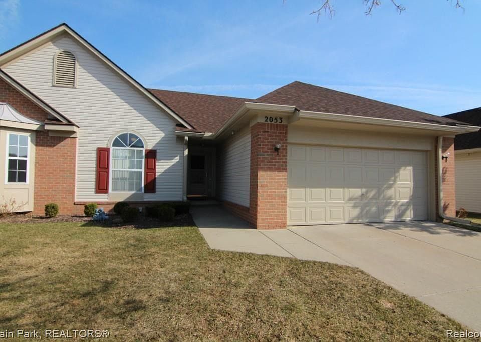 2053 Maplehurst Dr 14, Walled Lake, MI 48390 Zillow
