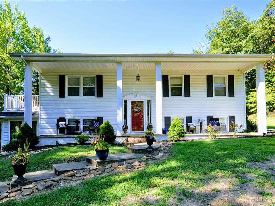1st image of 156 Suwanee Cir