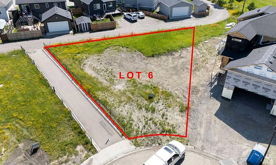 1st image of 12 Country Meadows Way NW