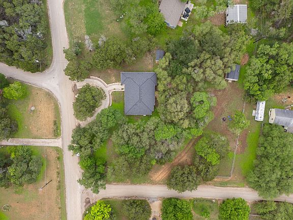3rd image of 375 Rhodes Ln