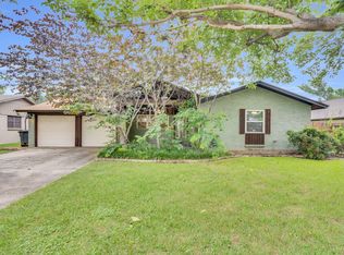 804 Livingston Dr, Hurst, TX 76053