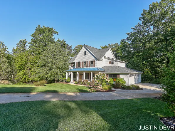 7927 Anchorage Dr SE, Caledonia, MI 49316