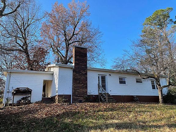 4th image of 937 Bell Dr
