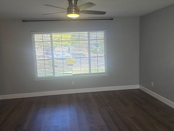 3rd image of 2745 Owens St