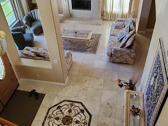 2nd image of 2400 Elizabeth Ct