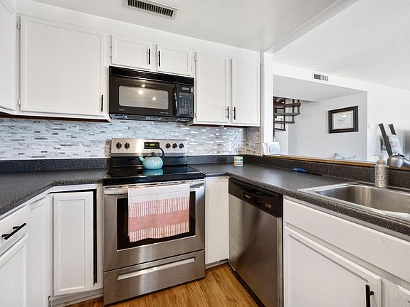 5th image of 1633 N Prospect AVENUE #5D