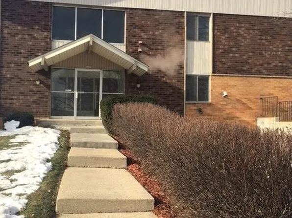 5305 N Lovers Lane Rd, Milwaukee, WI 53225