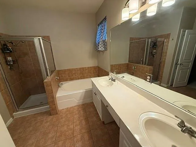 3300 Forest Creek Dr #27 — Photo 11