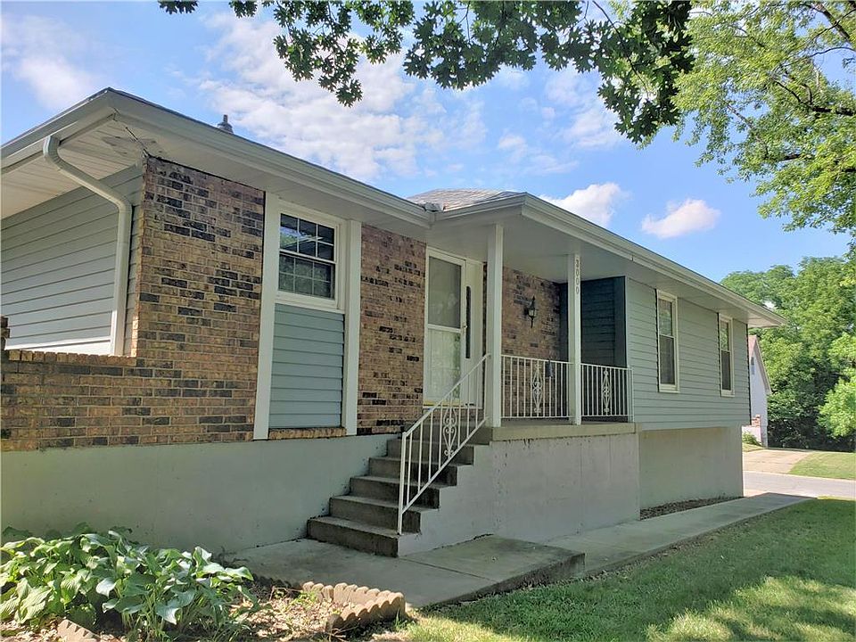 1st image of 3000 Elmira Ave