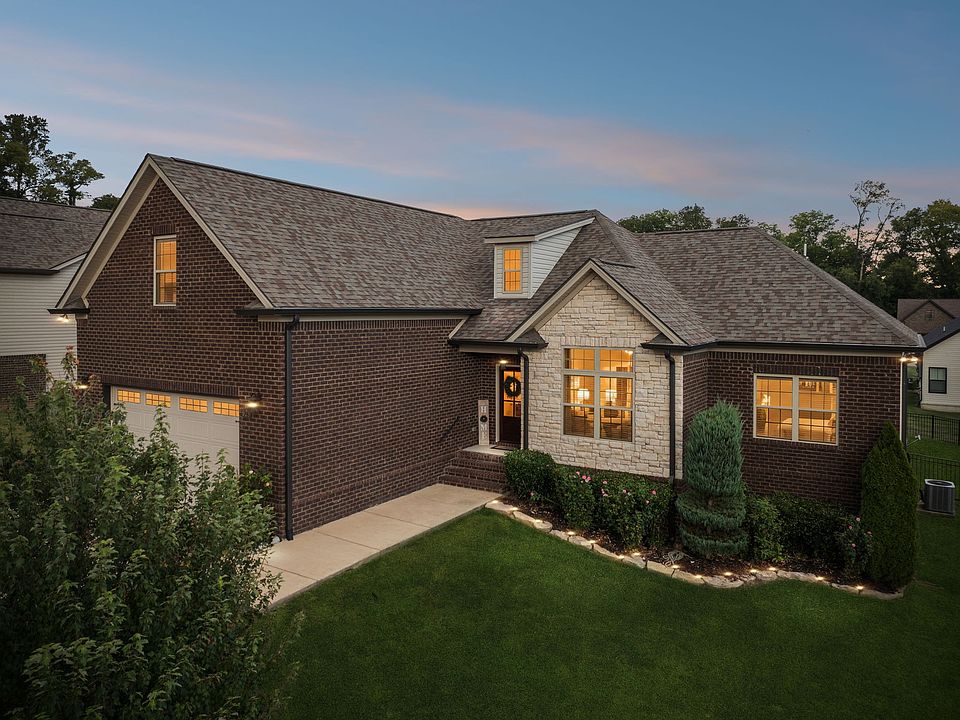1st image of 628 Josef Cir