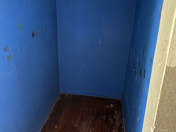 4th image of 1029 Washington Ave