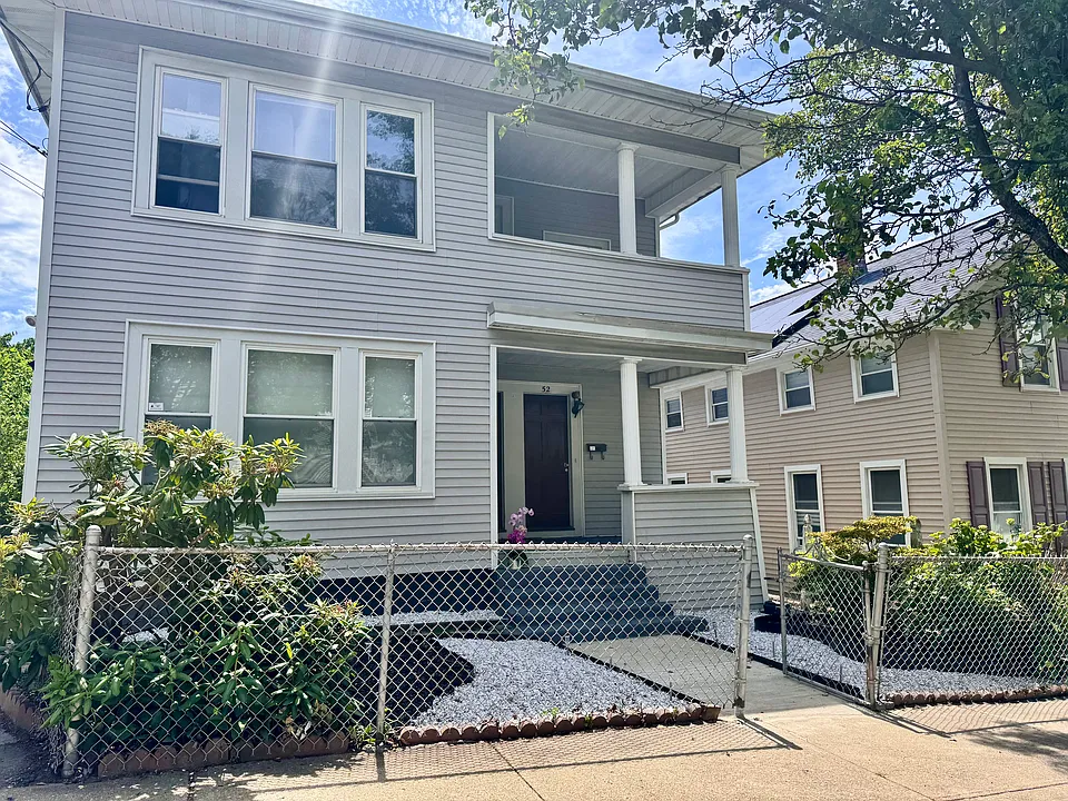 52 Dunnell Ave