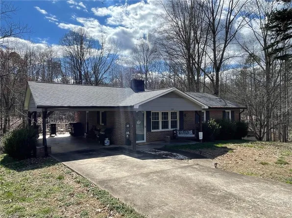 151 Glendale Dr, Elkin, NC 28621