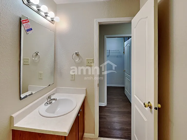 8465 Wanda Lake Dr — Photo 16