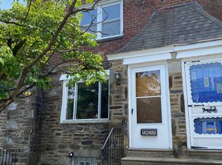 6830 Clover Ln, Upper Darby, PA 19082