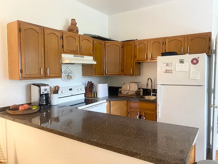 5912.5 N Ola Ave — Photo 9