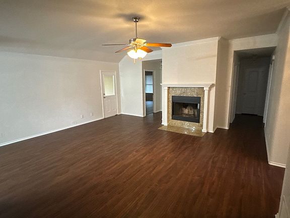 2nd image of 604 Tumbleweed