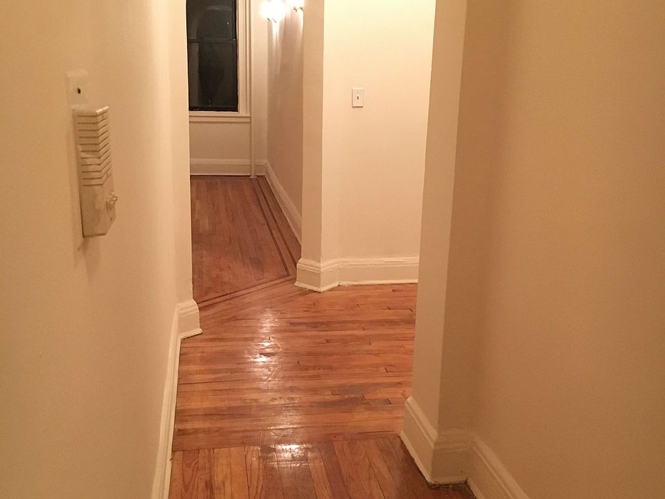 1st image of 4308 40th St APT 4E