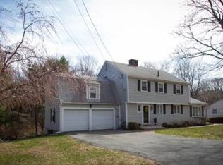 122 Starr Ave, Lowell, MA 01852