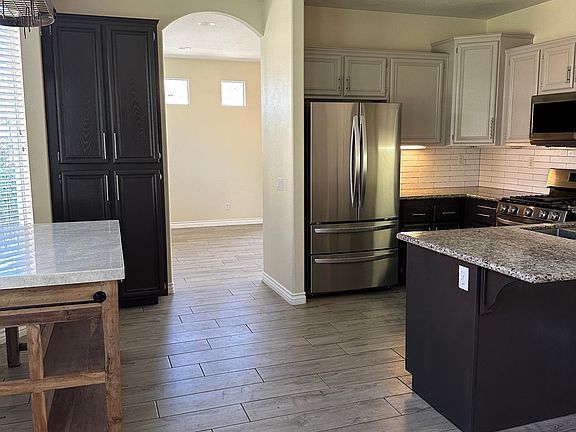 4th image of 32892 Adelante St