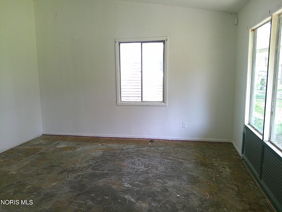 4th image of 1760 Ketner Ave