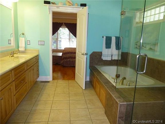 4th image of 109 Creek View Ct