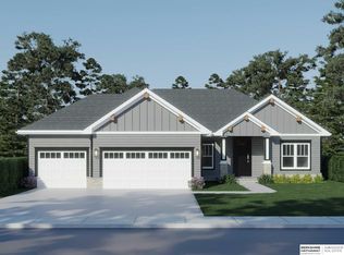 16619 Locust St, Omaha, NE 68116