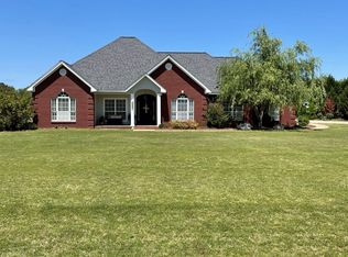 148 Williams Pl, Columbus, MS 39702