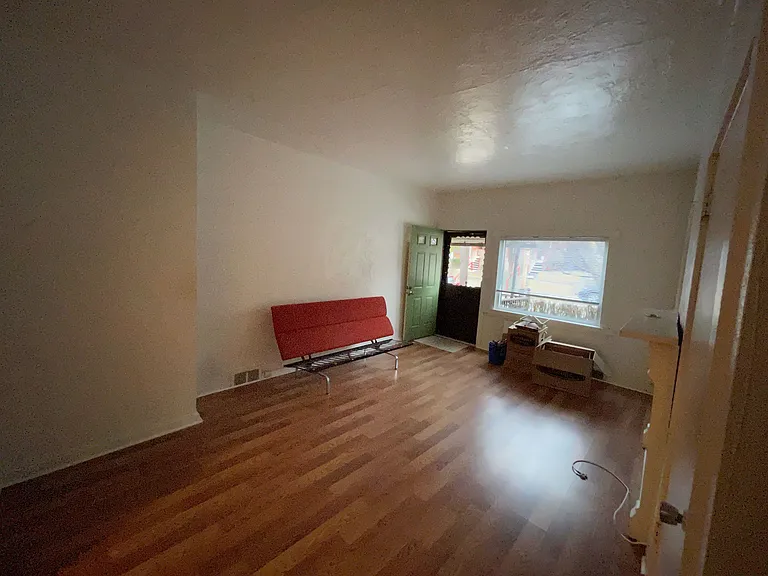 516 Lloyd St #1 — Photo 8