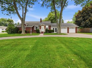 1459 Schneider St NW, North Canton, OH 44720