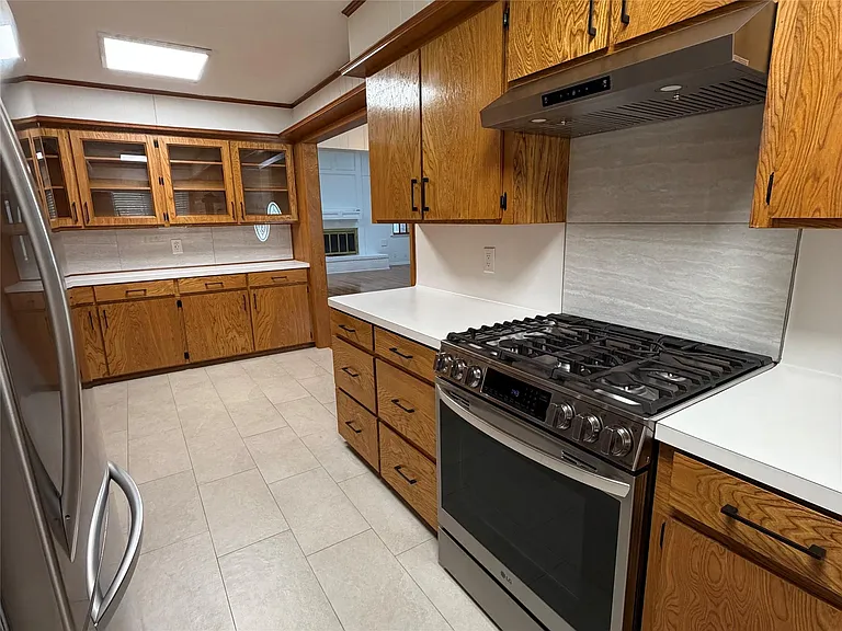 922 Hector Ave — Photo 12