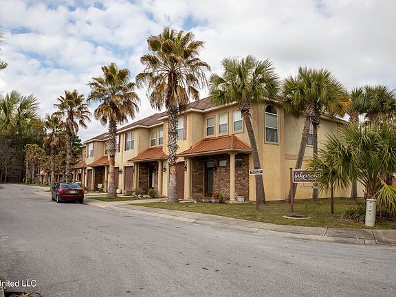 5th image of 211 Capri Pl #214