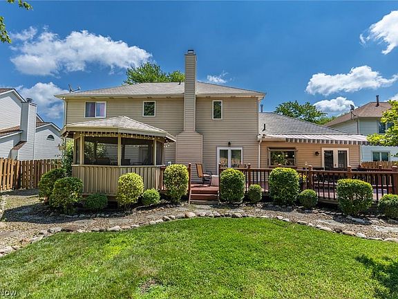2nd image of 19216 Bears Paw Ln