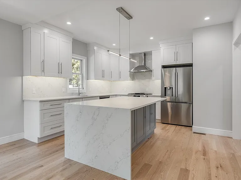 50 Walnut St #A — Photo 3