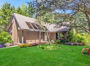 3 Gaton Lane, Coram, NY 11727