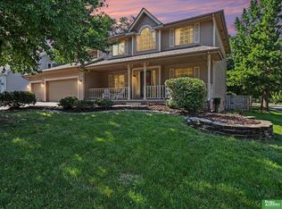 16333 Western Ave, Omaha, NE 68118